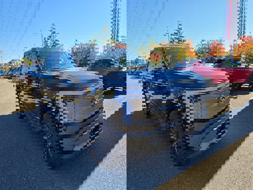 New 2025 Ford F150 Lightning Lariat w/ Max Trailer Tow Package image 3