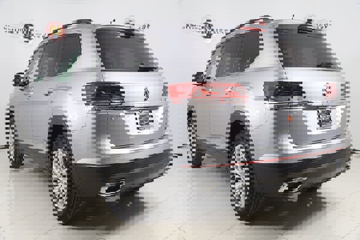 Used 2021 Volkswagen Atlas SE image 4