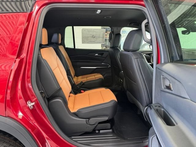 New 2027 Chevrolet Traverse Z71 w/ Driver Confidence Package AWD/4WD image 14
