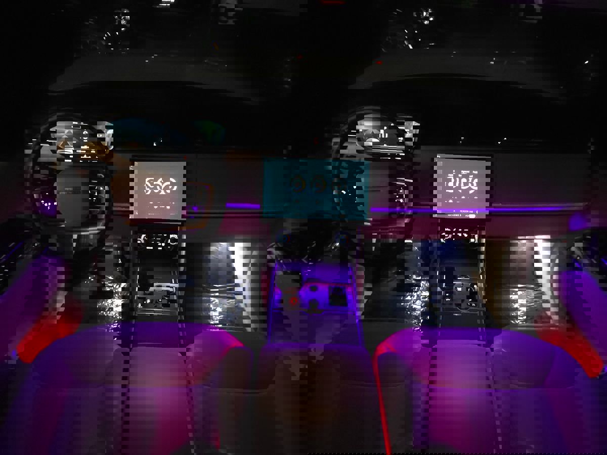 Used 2023 Land Rover Range Rover SE image 58