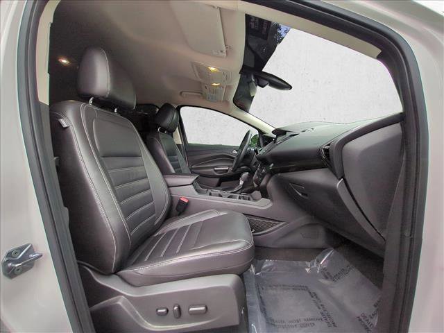 Used 2017 Ford Escape Titanium image 21