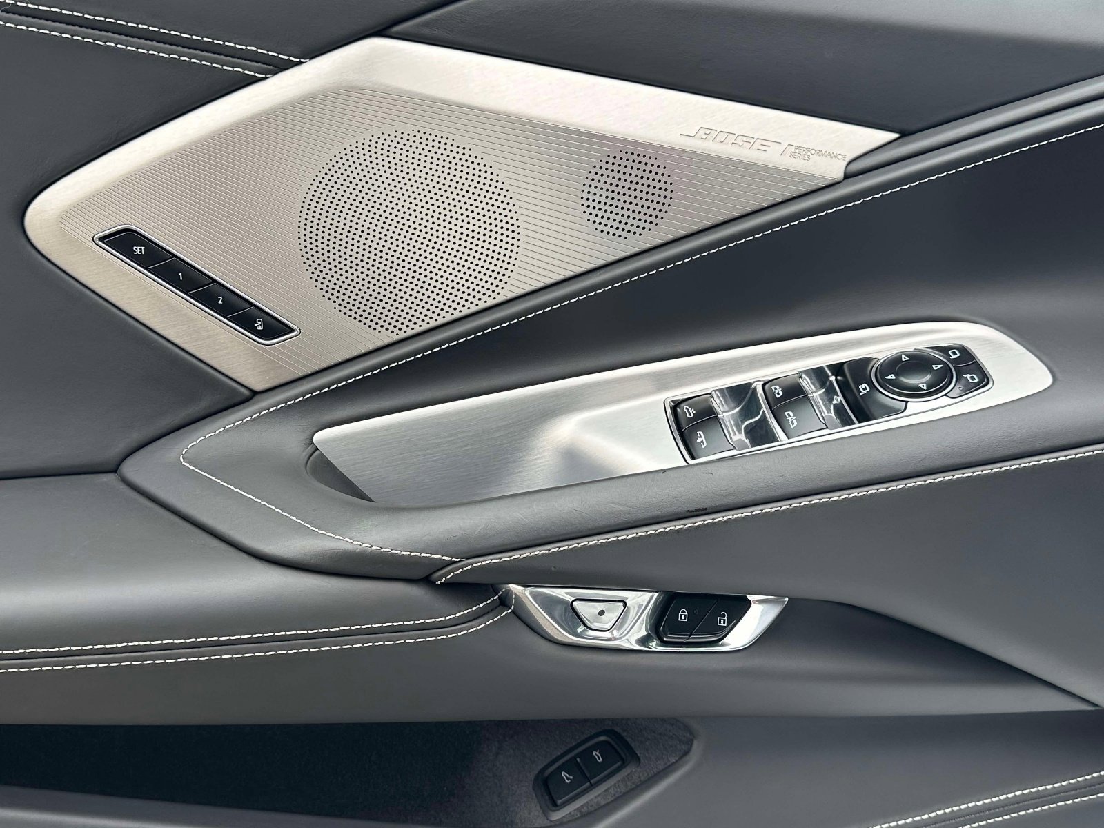 Used 2023 Chevrolet Corvette Stingray Premium Conv w/ Z51 Performance Package image 27