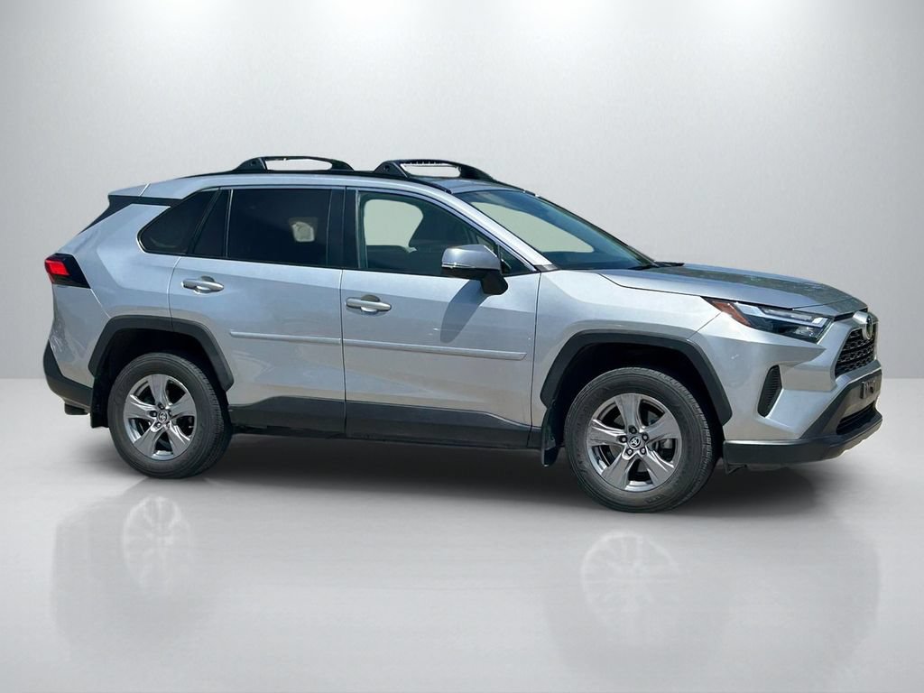 Used 2024 Toyota RAV4 XLE w/ Convenience Package FWD image 4