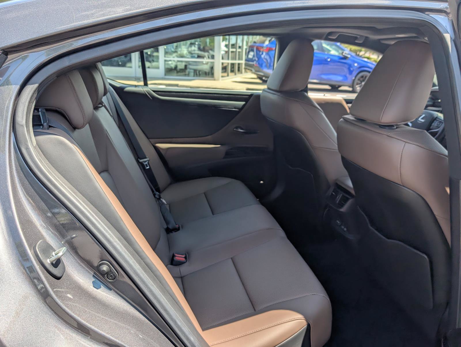 Certified 2025 Lexus ES 350 w/ Premium Package FWD image 12