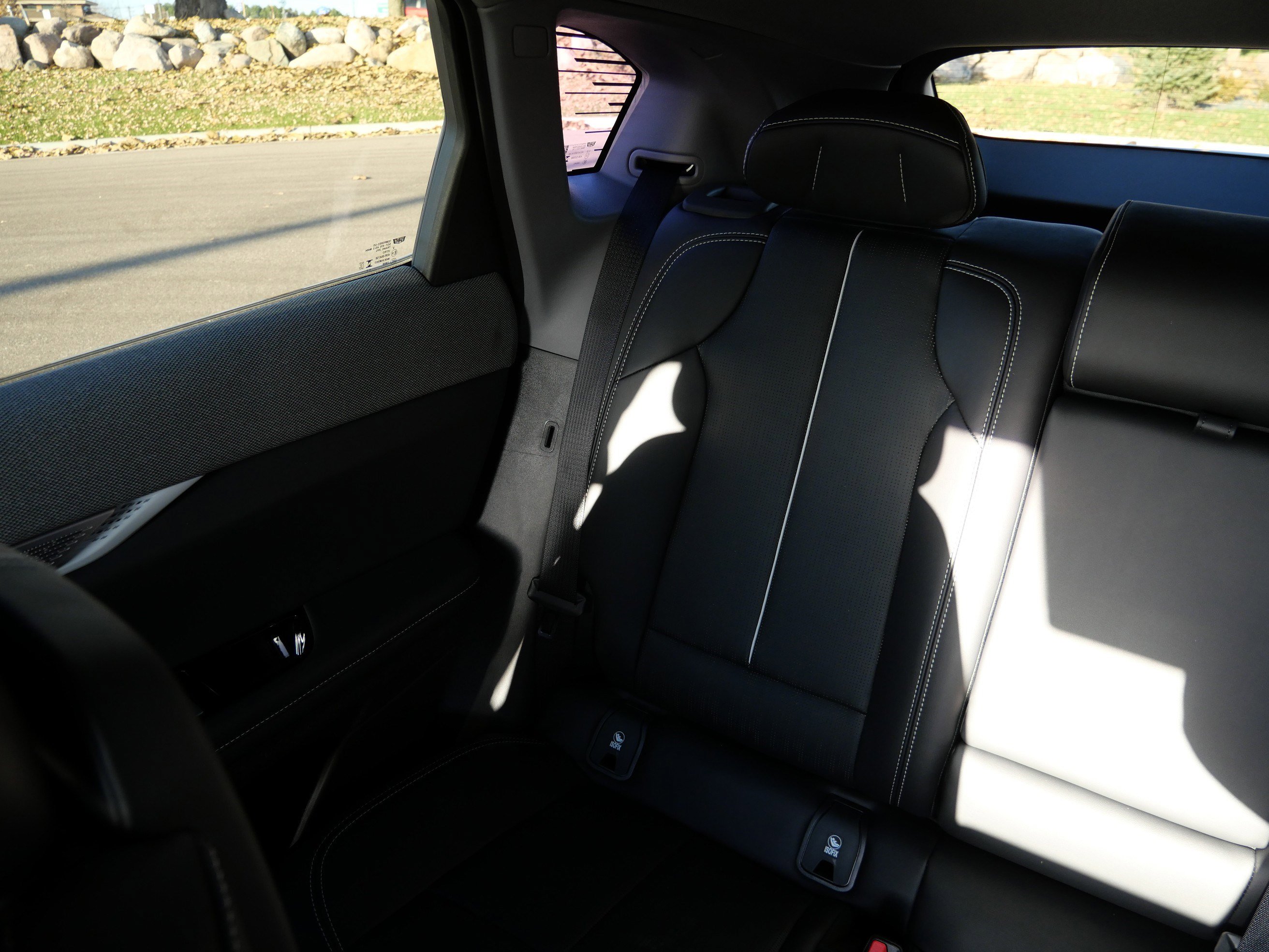 Used 2025 Cadillac Optiq Sport 2 w/ LPO, ONYX Package image 10