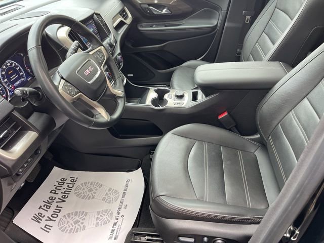 Used 2024 GMC Terrain Denali w/ Black Diamond Edition image 20