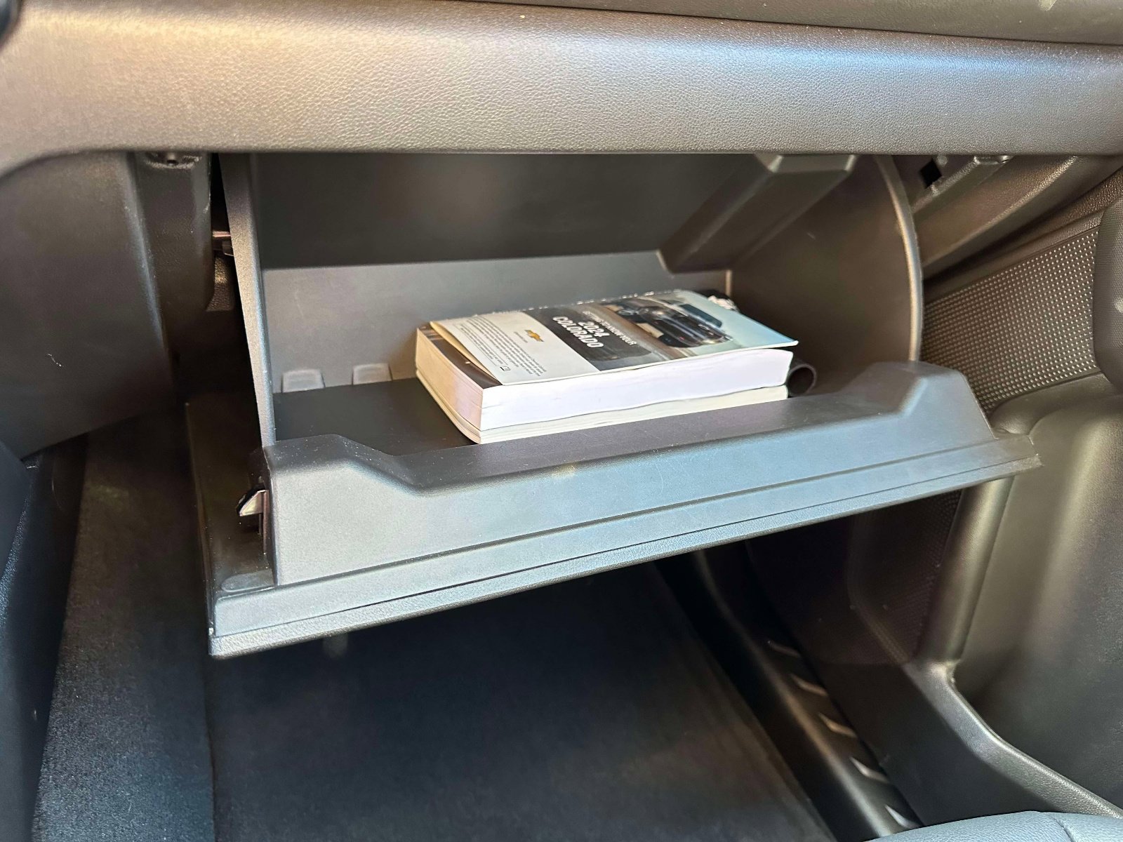 Certified 2024 Chevrolet Colorado LT w/ LT Convenience Package III image 33