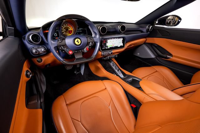 Certified 2022 Ferrari Portofino M RWD image 32