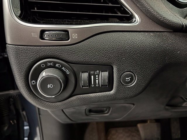 Used 2021 Jeep Cherokee Limited AWD/4WD image 27