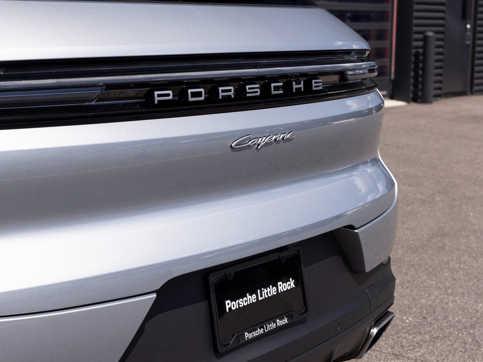 Certified 2025 Porsche Cayenne E-Hybrid image 12