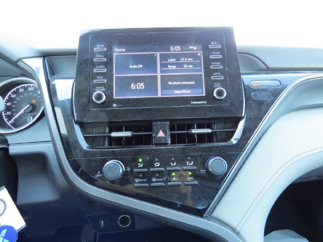 Used 2021 Toyota Camry LE FWD image 11