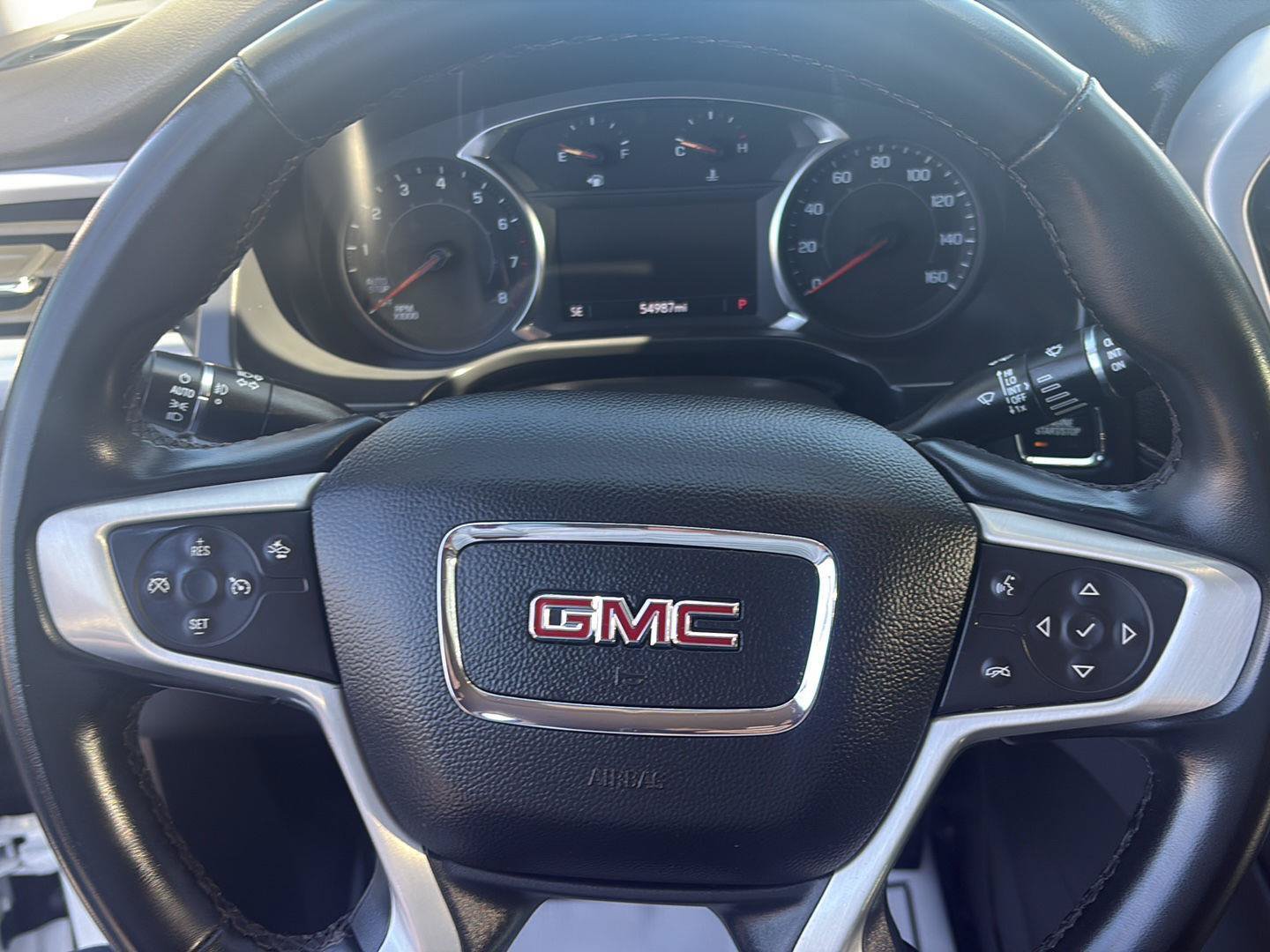 Used 2023 GMC Acadia SLT AWD/4WD image 18