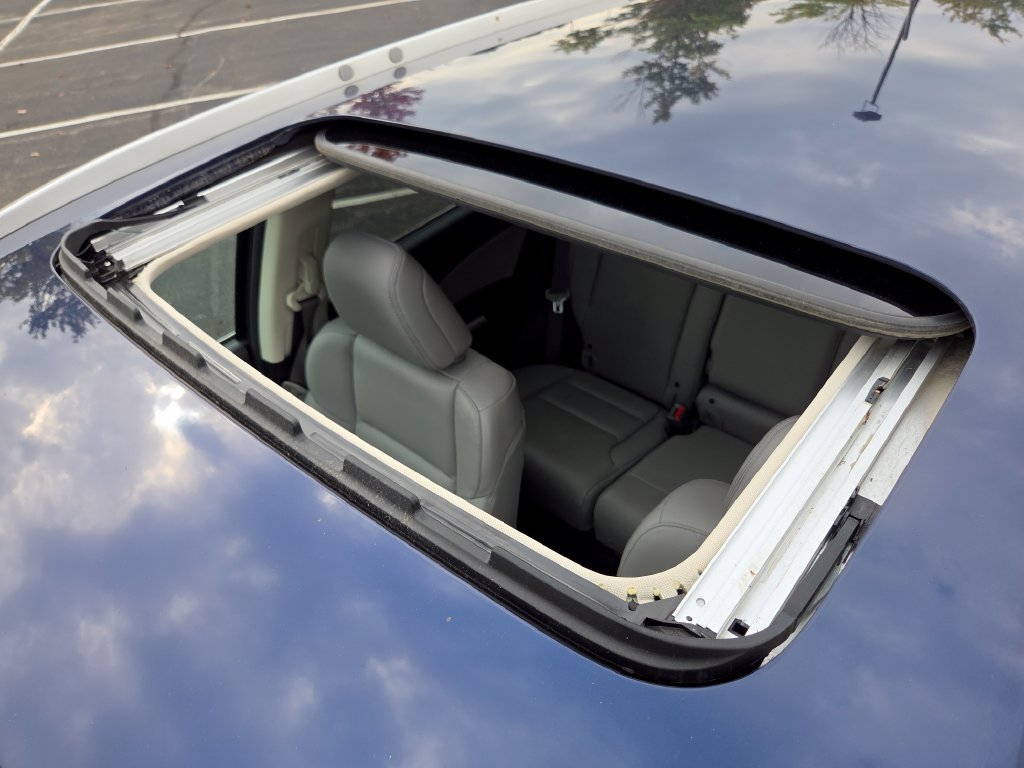 Used 2015 Honda CR-V Touring image 3