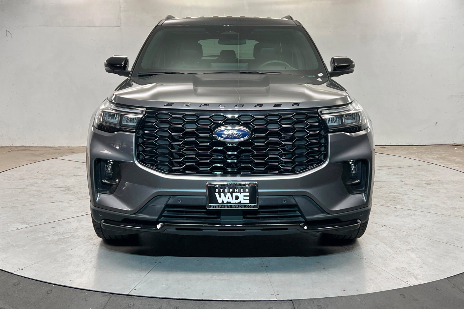 Used 2025 Ford Explorer ST-Line w/ ST-Line Street Pack AWD/4WD image 9