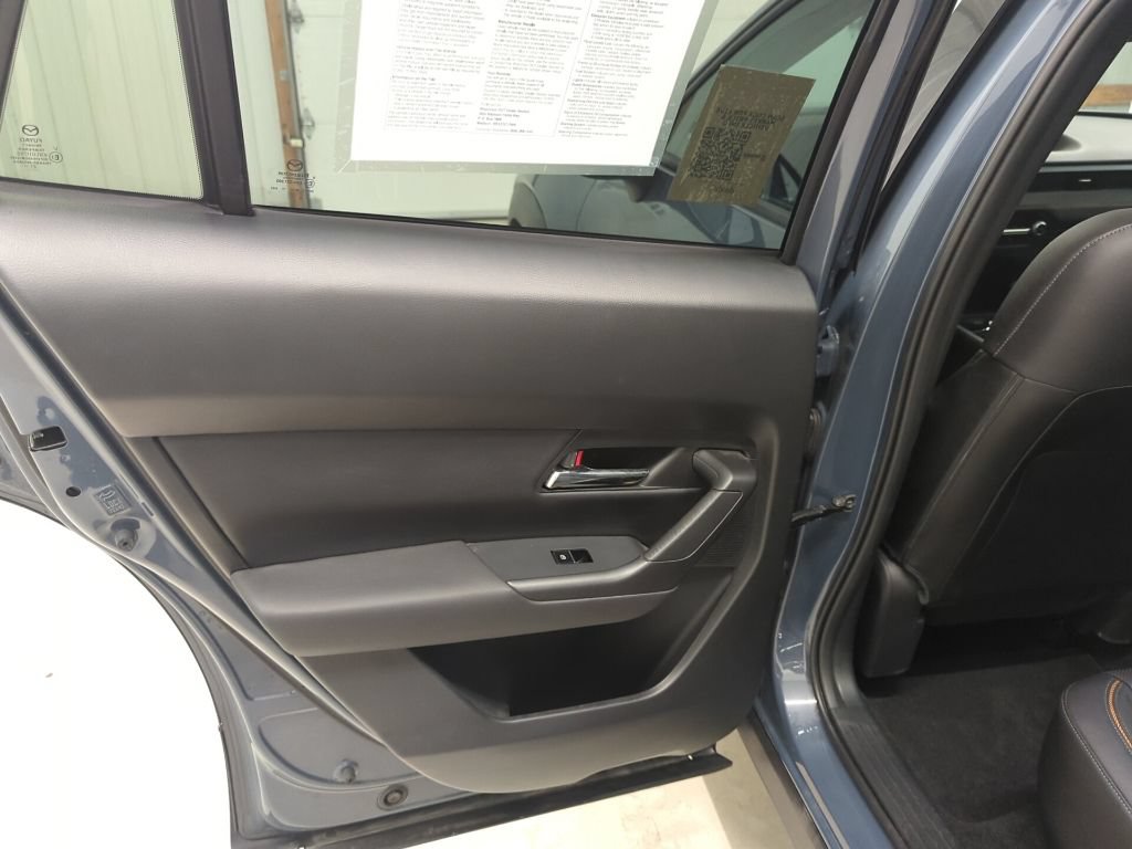 Used 2023 MAZDA CX-50 AWD 2.5 S w/ Cargo Package image 9