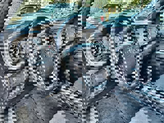 Used 2023 Toyota Tacoma TRD Sport video 2