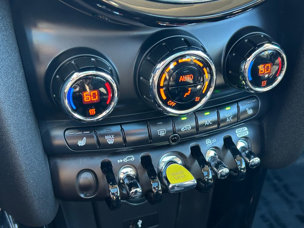 Used 2024 MINI Cooper SE image 26