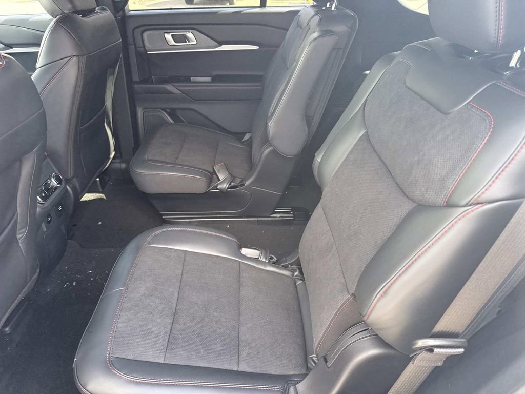 New 2026 Ford Explorer ST AWD/4WD image 37