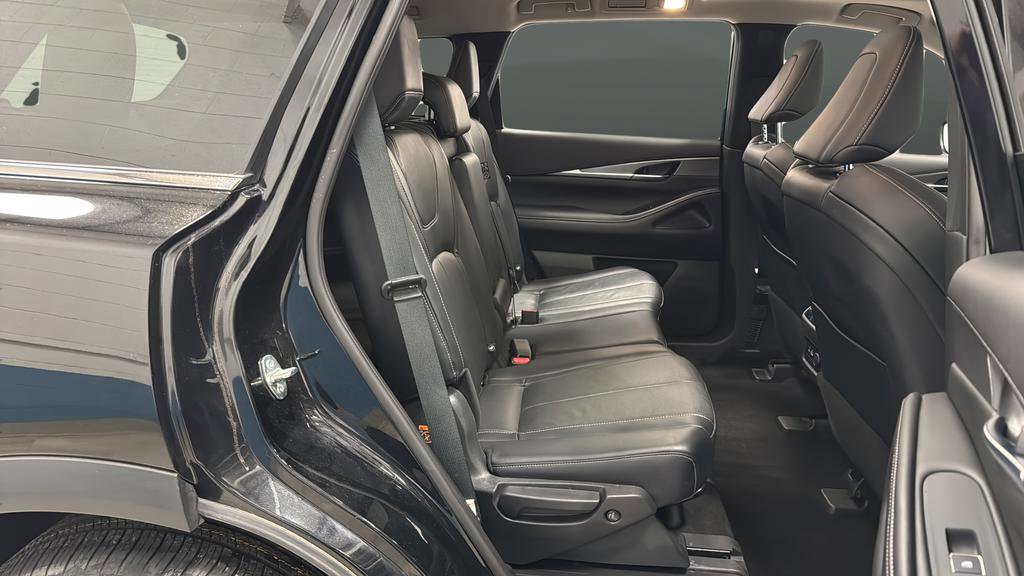 Used 2023 INFINITI QX60 Luxe image 25