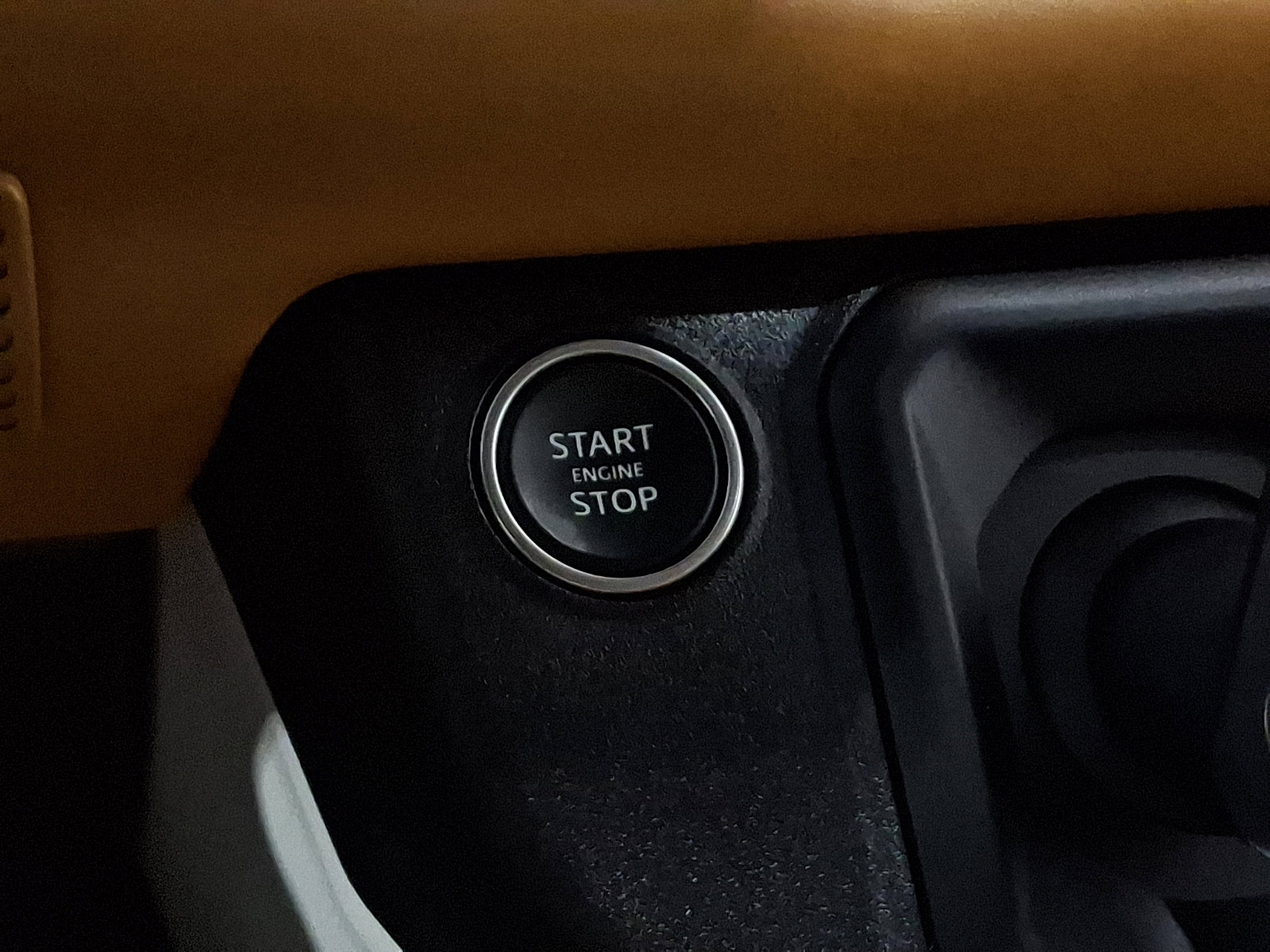 Certified 2024 Land Rover Defender 110 S image 23