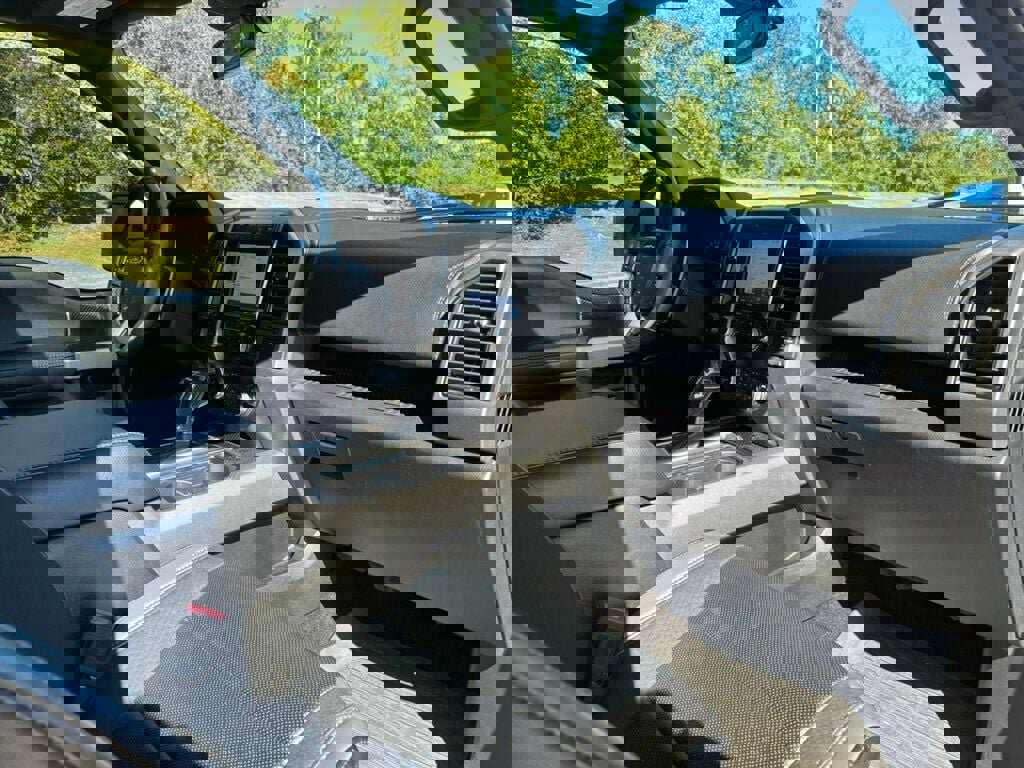 Used 2020 Ford F150 Raptor w/ Equipment Group 802A Luxury image 14