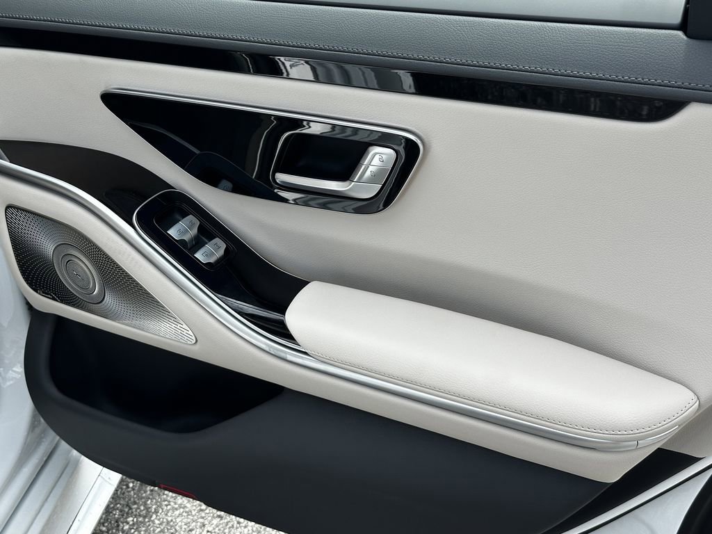 New 2026 Mercedes-Benz S 500 4MATIC image 19