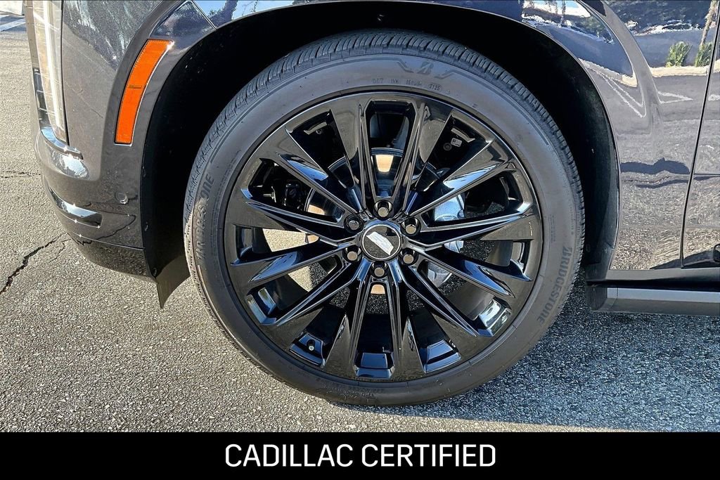 Used 2025 Cadillac Escalade Sport Platinum w/ LPO, ONYX Package AWD/4WD image 12