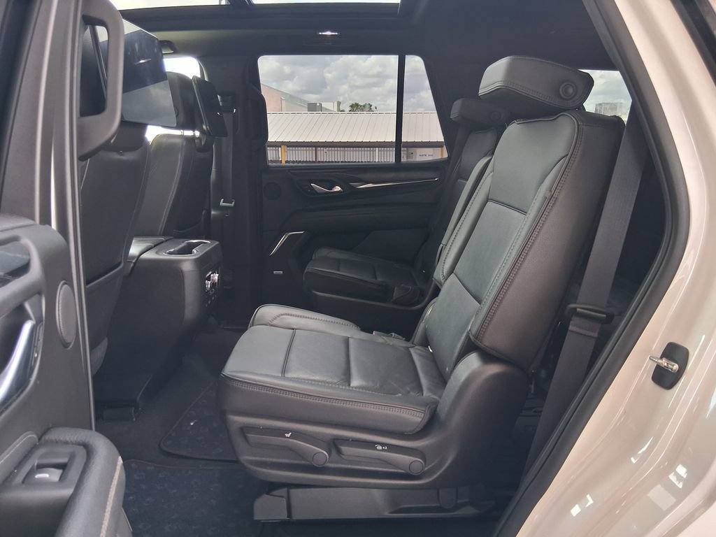 Used 2021 GMC Yukon Denali w/ Denali Premium Package RWD image 21