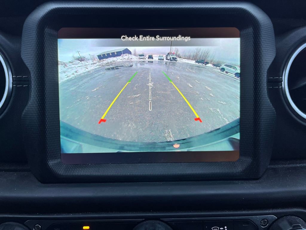 Used 2022 Jeep Wrangler Unlimited Sahara w/ Cold Weather Group image 22