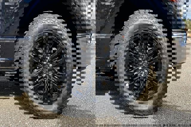 Used 2022 Ford F150 XLT w/ Trailer Tow Package image 8