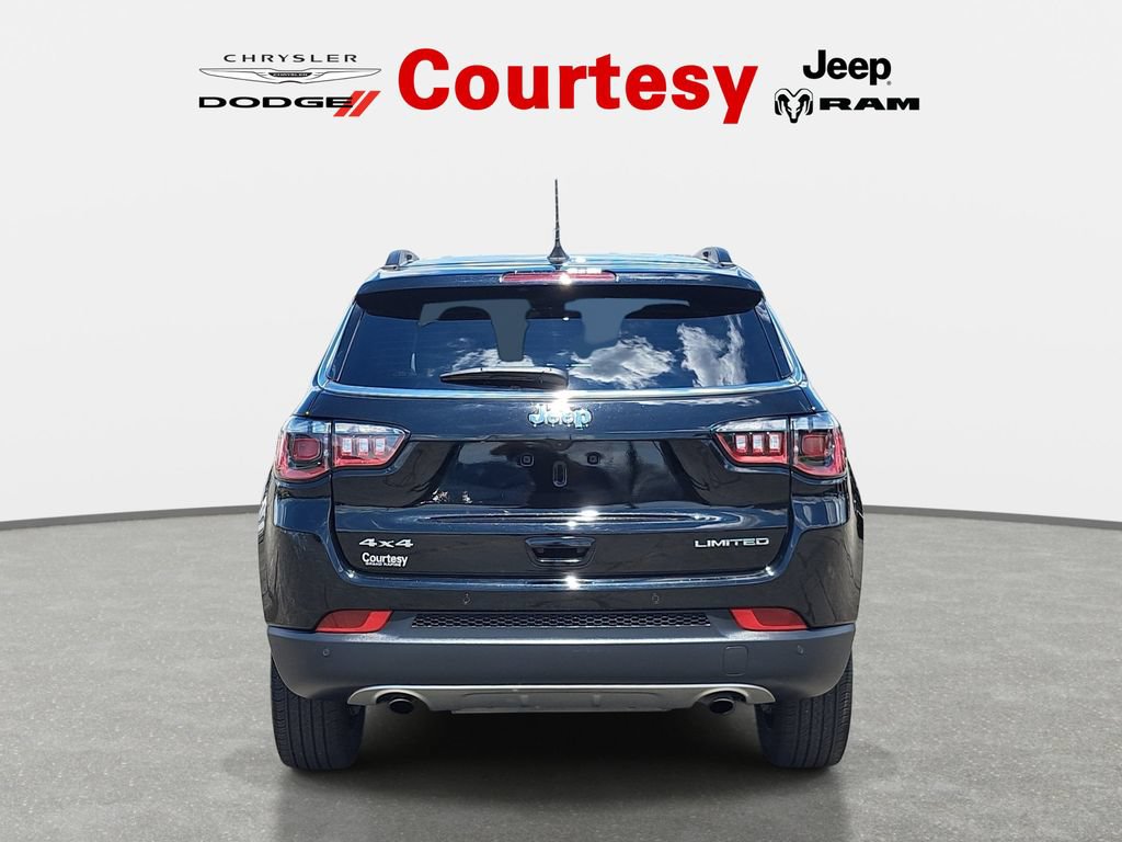 Certified 2023 Jeep Compass Limited AWD/4WD image 5