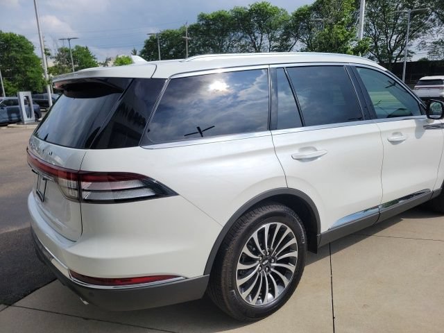Certified 2024 Lincoln Aviator Reserve w/ Elements Package Plus AWD/4WD image 13