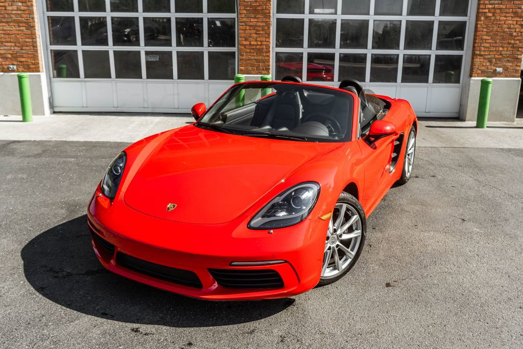 Used 2024 Porsche 718 Boxster w/ Premium Package RWD image 4