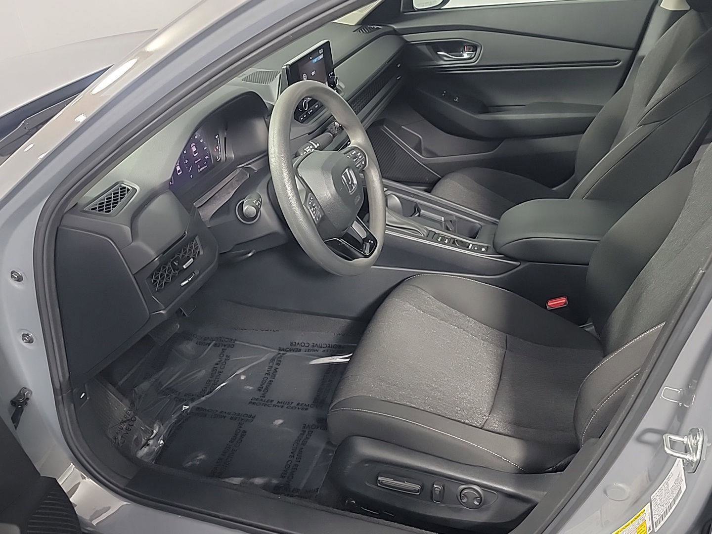 Certified 2025 Honda Accord SE image 18