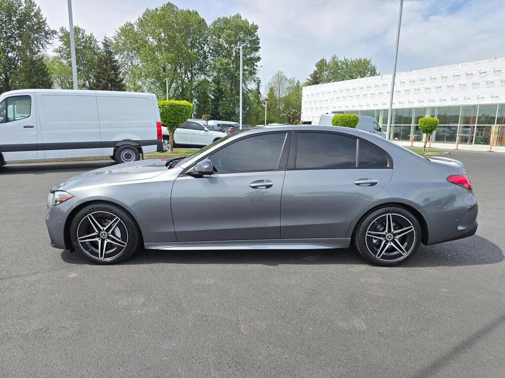 Used 2024 Mercedes-Benz C 300 4MATIC Sedan image 3