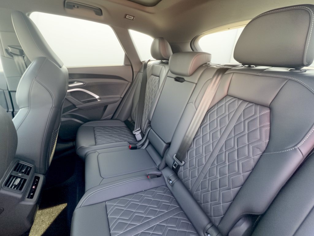 New 2026 Audi SQ5 Prestige AWD/4WD image 25