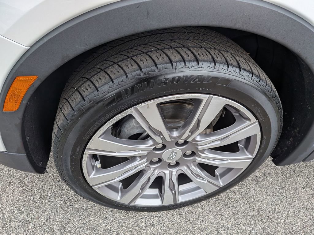 Used 2020 Cadillac XT4 Premium Luxury FWD image 9