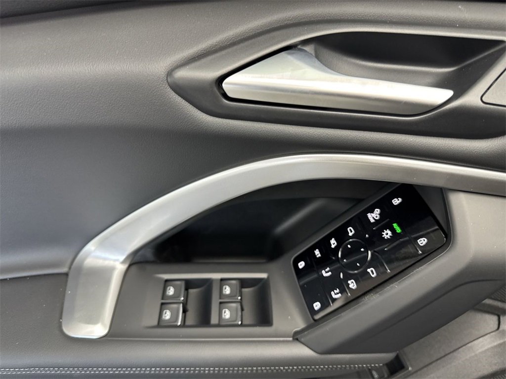 New 2025 Audi Q5 Premium Plus image 13