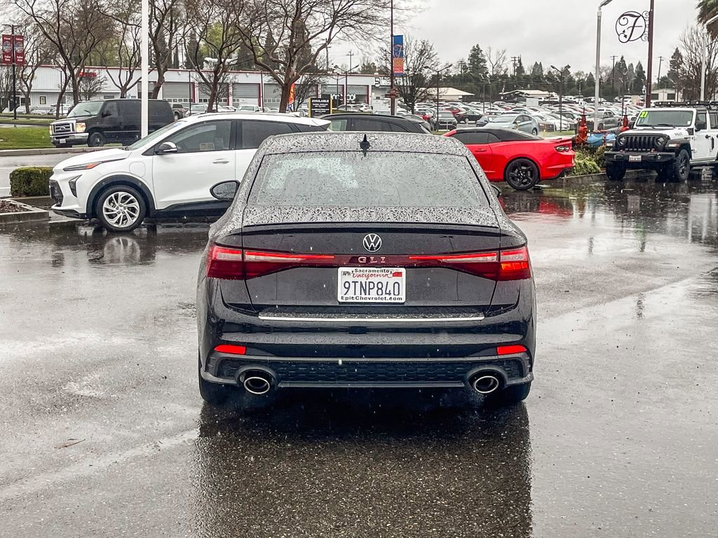 Used 2025 Volkswagen Jetta GLI Autobahn image 3