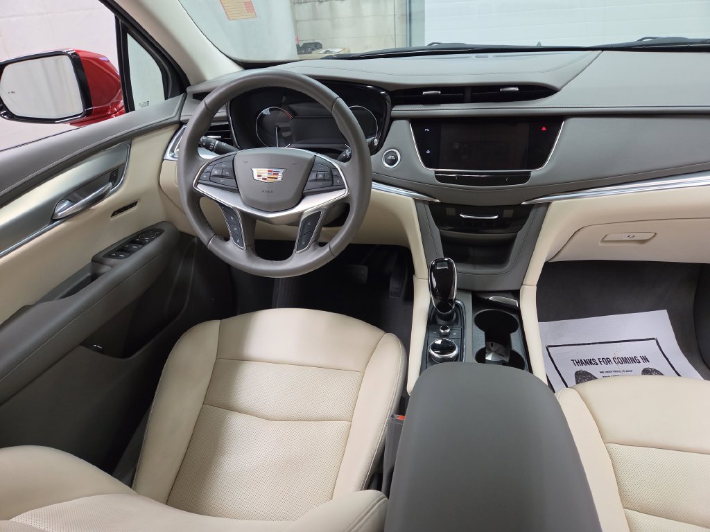Used 2022 Cadillac XT5 Premium Luxury AWD/4WD image 14