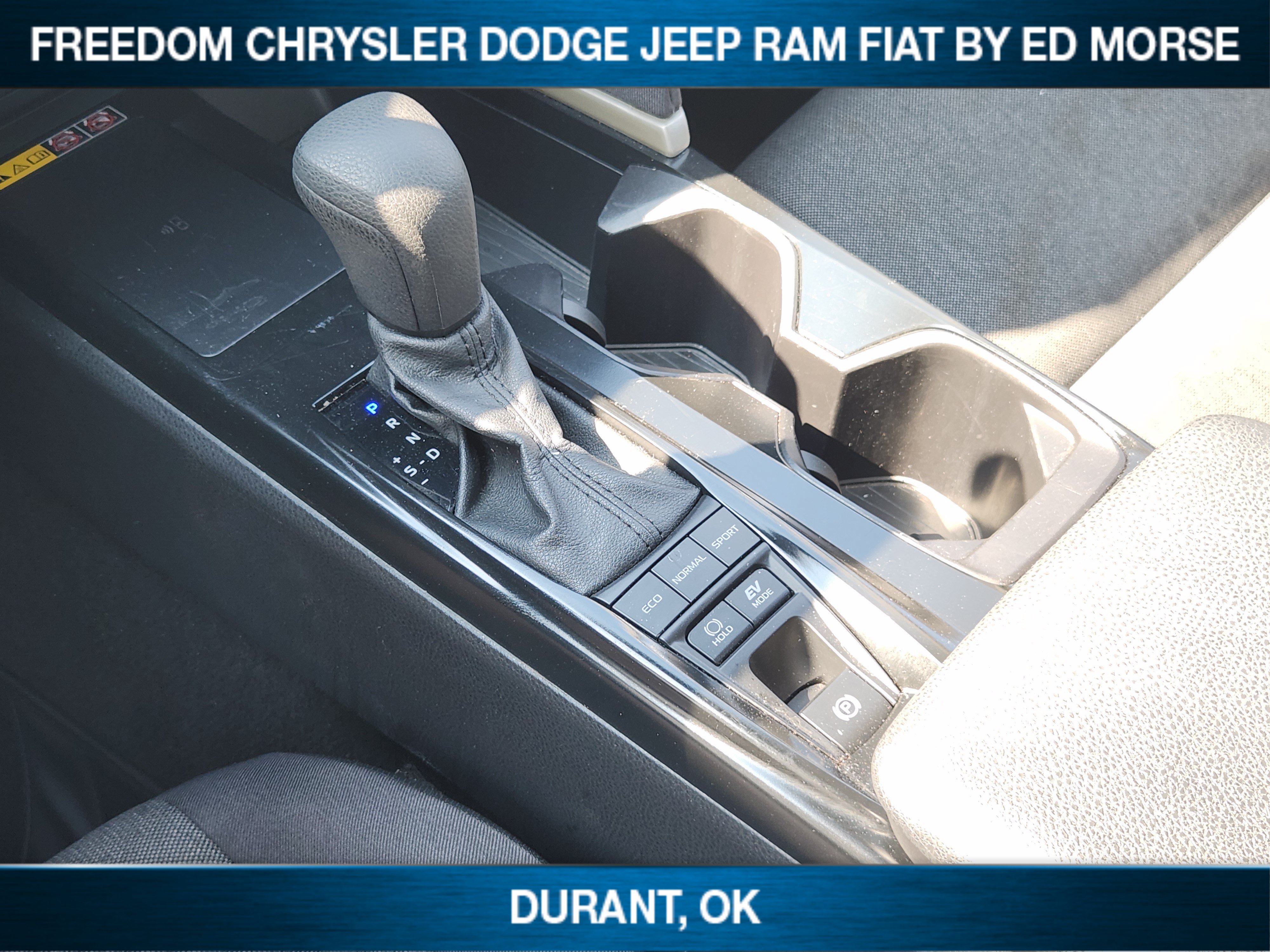 Used 2025 Toyota Camry LE FWD image 16