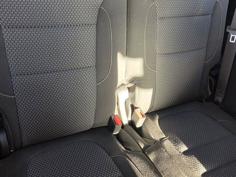 Certified 2023 GMC Acadia SLE w/ Driver Convenience Package image 14