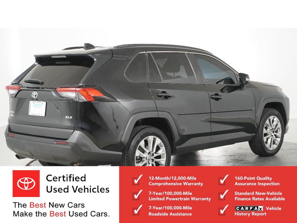 Used 2021 Toyota RAV4 XLE Premium FWD image 3