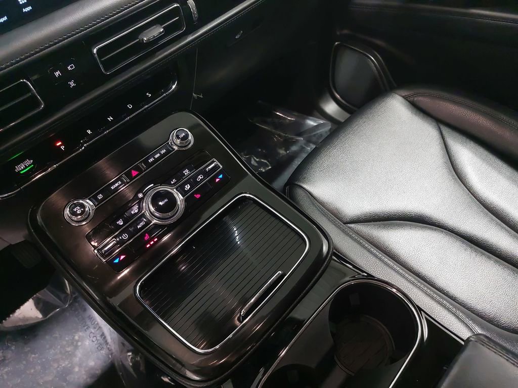 Used 2023 Lincoln Nautilus AWD w/ Premium Package image 25
