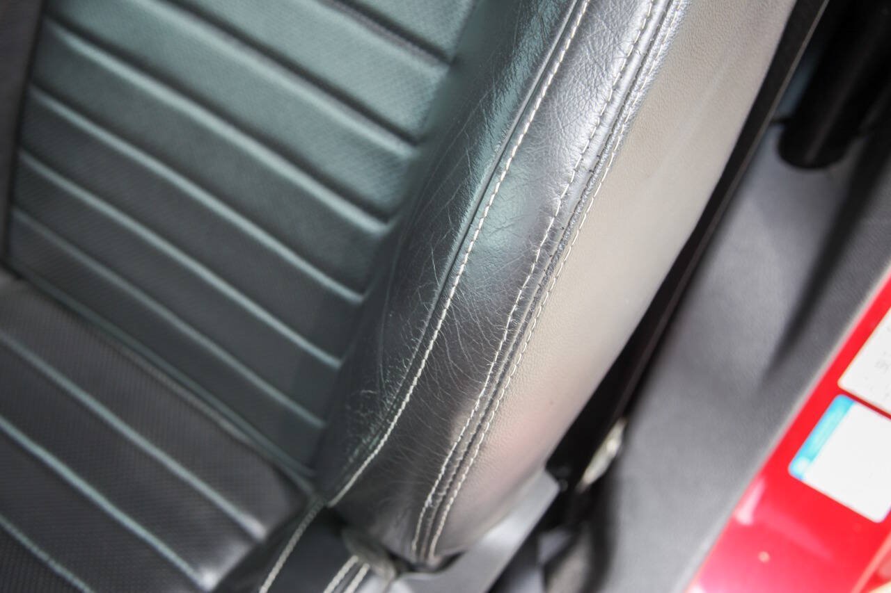 Used 2011 Ford Mustang GT Premium w/ Electronics Pkg RWD image 48