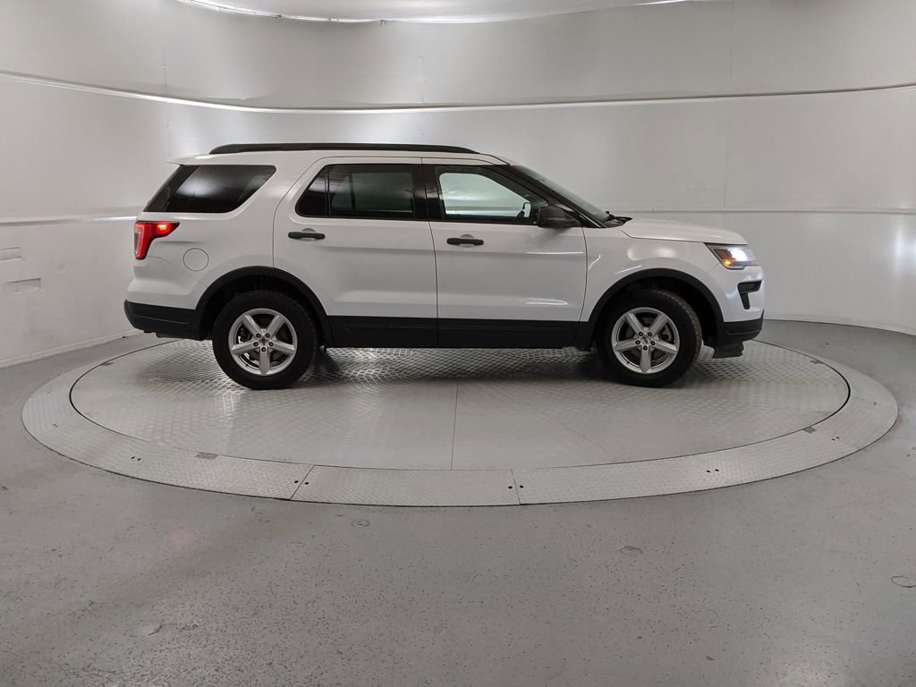 Certified 2018 Ford Explorer 4WD image 2
