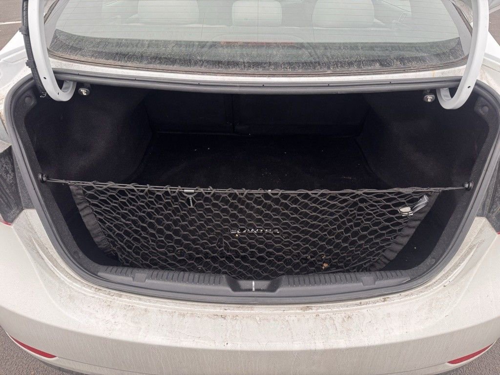 Used 2016 Hyundai Elantra SE image 14