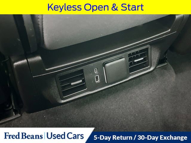 Used 2022 GMC Sierra 1500 Elevation image 32