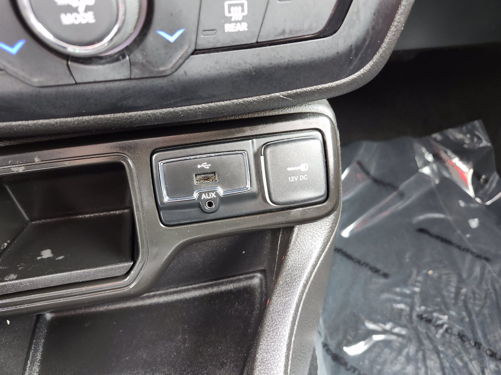 Used 2020 Jeep Renegade Latitude FWD image 8