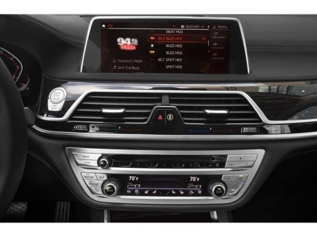Used 2021 BMW 740i w/ Premium Package image 13